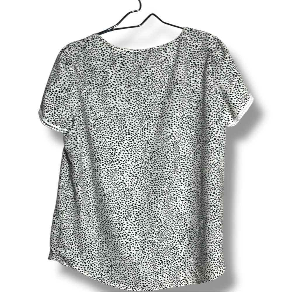 Fashion Women Large Black & White Speckle Print Short Sleeve White Trim Blouse - Picture 16 of 16